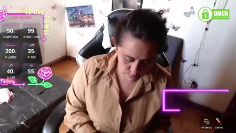 sophiaa_vega_ online show from December 3, 2025, 2:59 pm