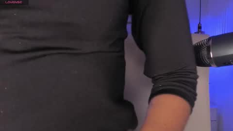 Snapshot of sophiaahill chatting on November 9, 2025, 8:23 am Sophie Hill online show from November 9, 2025, 8:23 am