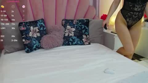 Sophia online show from April 15, 2026, 6:20 am