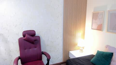 Sophia online show from May 31, 2026, 12:01 pm