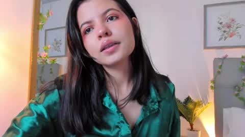 Sophia Howland online show from February 6, 2026, 9:29 pm