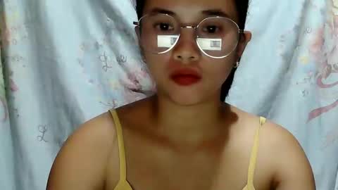 sophie_193 online show from May 9, 2026, 4:56 pm