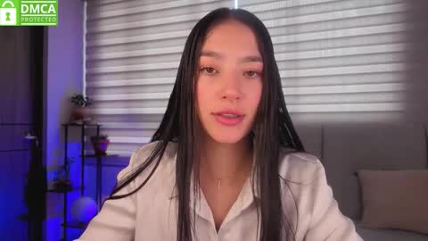 Sophie  online show from January 10, 2026, 1:35 pm