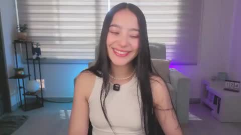 Sophie  online show from June 24, 2026, 4:39 pm