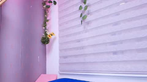 sophie online show from September 10, 2025, 11:54 am