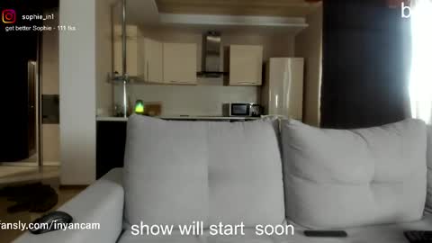 Sonya  online show from February 11, 2026, 5:12 am