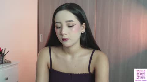 Snapshot of sophie_lii chatting on February 19, 2026, 1:01 am Sophie or Sof online show from February 19, 2026, 1:01 am