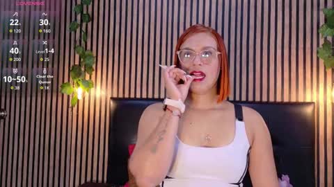 sophie_new25 online show from September 13, 2025, 12:27 pm