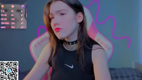 Snapshot of sophie_nomenal_ chatting on April 21, 2026, 6:52 am sophie_nomenal_ online show from April 21, 2026, 6:52 am