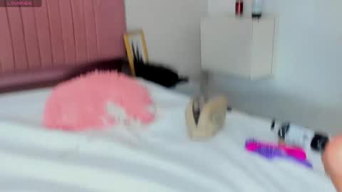 Snapshot of sophie_ross18 chatting on April 14, 2026, 3:45 am Sophie online show from April 14, 2026, 3:45 am