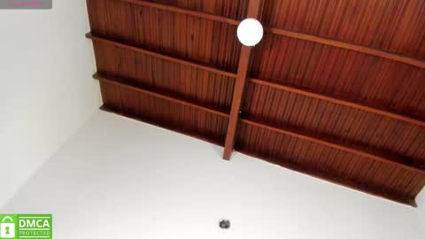 sophie_smith19 online show from December 14, 2025, 1:27 pm