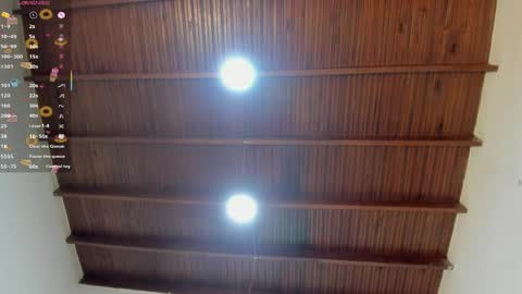 sophie_smith19 online show from April 4, 2026, 2:14 pm