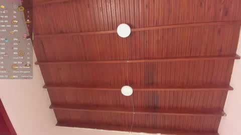 sophie_smith19 online show from April 13, 2026, 2:11 pm