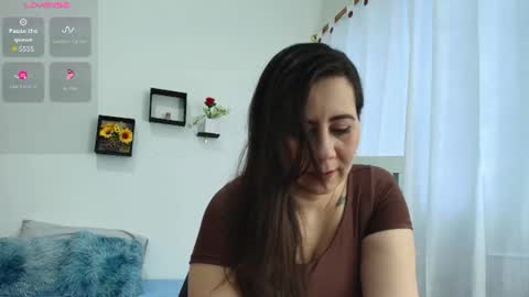 Snapshot of sophie_tyler25 chatting on July 8, 2026, 1:26 pm SOPHIE TYLER online show from July 8, 2026, 1:26 pm