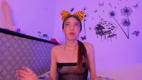 Snapshot of sophie_vega1 chatting on April 29, 2026, 10:49 pm Sophie online show from April 29, 2026, 10:49 pm
