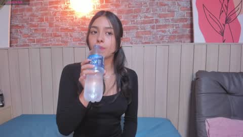 Sophie online show from January 8, 2025, 12:37 pm