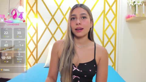 Sophie online show from April 9, 2026, 12:43 pm