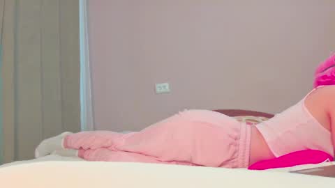 ShopieChan69 online show from April 8, 2026, 1:44 pm