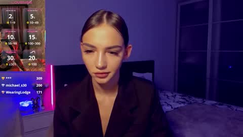 Sophie online show from October 22, 2025, 12:44 am