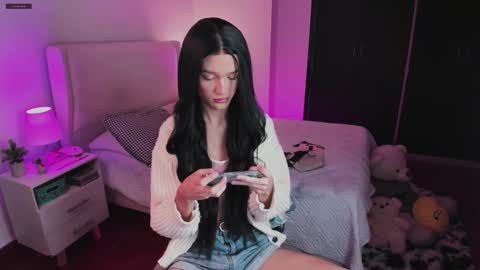 Snapshot of sophiecornett chatting on September 9, 2025, 1:27 am    online show from September 9, 2025, 1:27 am