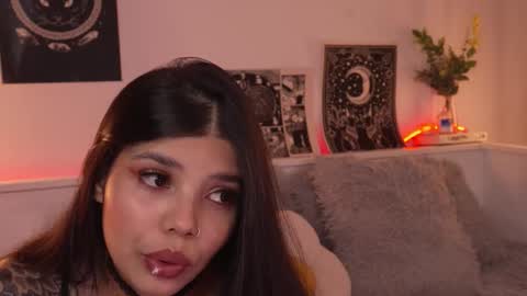 Snapshot of sophiee_art chatting on November 22, 2025, 11:15 pm Sophiee online show from November 22, 2025, 11:15 pm