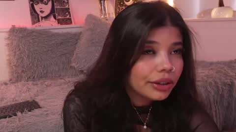 Snapshot of sophiee_art chatting on May 10, 2026, 5:40 pm Sophiee online show from May 10, 2026, 5:40 pm