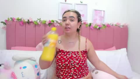 Snapshot of sophiee_rosee chatting on May 6, 2026, 9:53 pm sophiee rosee online show from May 6, 2026, 9:53 pm