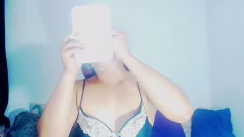 Snapshot of sophiehillsxo chatting on February 6, 2026, 2:49 am sophiehillsxo online show from February 6, 2026, 2:49 am