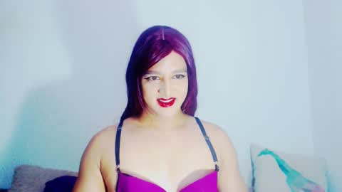 Snapshot of sophiehillsxo chatting on February 13, 2026, 2:51 am sophiehillsxo online show from February 13, 2026, 2:51 am