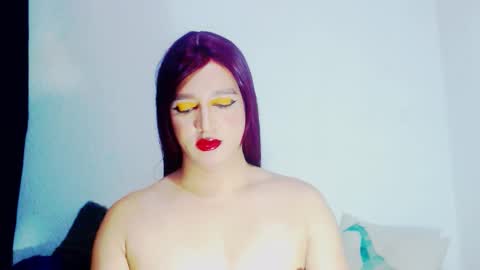 Snapshot of sophiehillsxo chatting on February 15, 2026, 12:29 am sophiehillsxo online show from February 15, 2026, 12:29 am