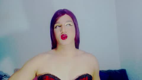 Snapshot of sophiehillsxo chatting on February 24, 2026, 2:20 am sophiehillsxo online show from February 24, 2026, 2:20 am