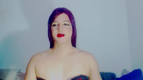 Snapshot of sophiehillsxo chatting on February 25, 2026, 6:23 am sophiehillsxo online show from February 25, 2026, 6:23 am