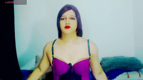 Snapshot of sophiehillsxo chatting on May 3, 2026, 9:48 am sophiehillsxo online show from May 3, 2026, 9:48 am