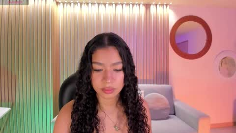 Sophie Houston online show from October 11, 2025, 5:39 am