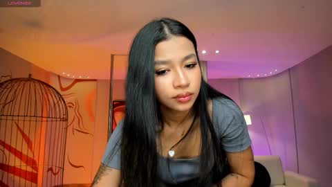 Sophie Houston online show from November 6, 2025, 4:24 am