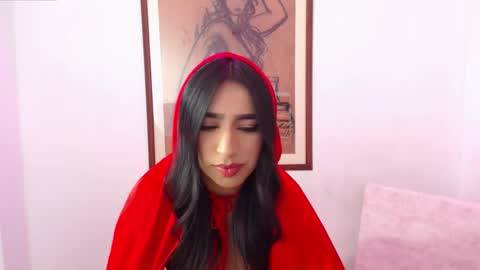 Snapshot of sophielambert_ chatting on November 2, 2025, 6:16 am Sophie online show from November 2, 2025, 6:16 am