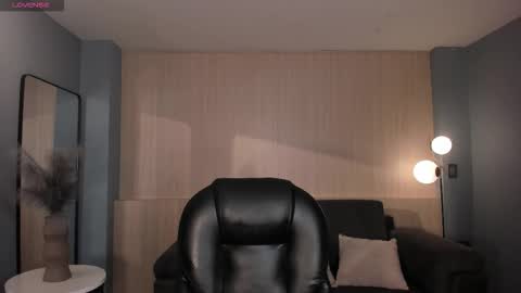 Snapshot of sophielanne chatting on January 11, 2026, 4:06 am Sophie online show from January 11, 2026, 4:06 am