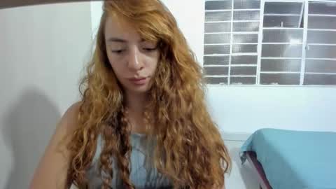 Snapshot of sophielatina chatting on April 1, 2026, 2:01 am Sophia online show from April 1, 2026, 2:01 am