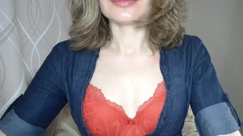 Snapshot of sophiemisss chatting on May 20, 2026, 6:41 am Sophiemisss online show from May 20, 2026, 6:41 am
