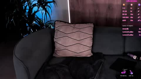 Snapshot of sophiepalmerx chatting on February 1, 2025, 7:13 pm Sophie Palmer online show from February 1, 2025, 7:13 pm