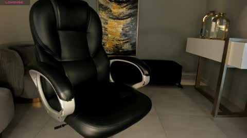 Snapshot of sophiepalmerx chatting on February 8, 2025, 12:17 pm Sophie Palmer online show from February 8, 2025, 12:17 pm