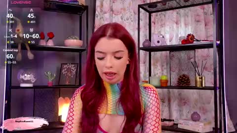 sophieraee online show from May 11, 2026, 7:36 am