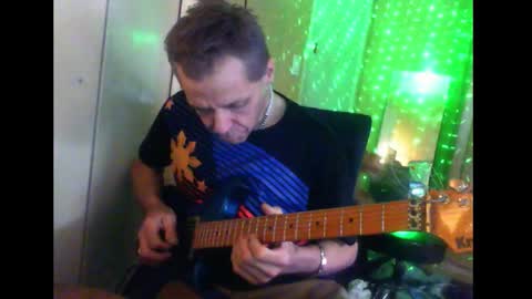 Snapshot of sophiestar12 chatting on December 23, 2024, 6:44 am Sophiestar online show from December 23, 2024, 6:44 am