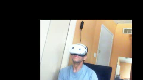 Snapshot of sophiestar12 chatting on December 29, 2024, 11:18 pm Sophiestar online show from December 29, 2024, 11:18 pm