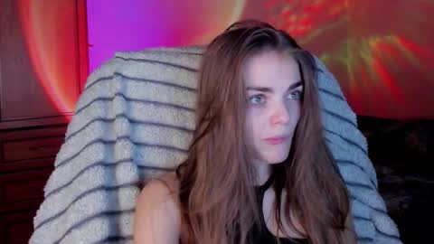 Snapshot of sophiesuvi chatting on November 13, 2025, 7:57 pm Sophie and my bestie Mandy online show from November 13, 2025, 7:57 pm