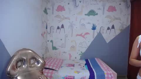 Sophia  online show from December 16, 2025, 1:16 pm