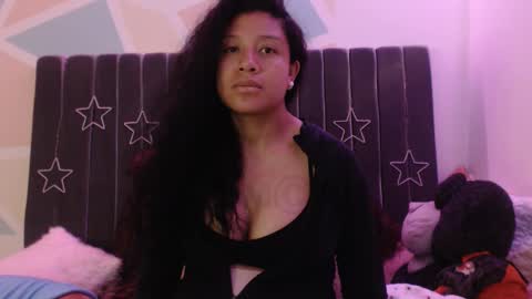 Snapshot of sophiia_dreams chatting on October 23, 2025, 11:35 pm Sophia this is not my real name online show from October 23, 2025, 11:35 pm