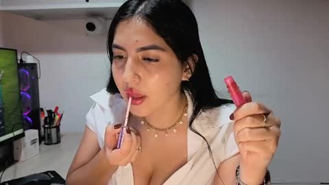 Snapshot of sophiie_blakee chatting on May 17, 2026, 12:41 am Sophiee online show from May 17, 2026, 12:41 am