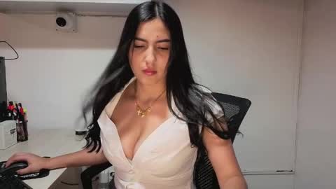 Snapshot of sophiie_blakee chatting on May 18, 2026, 11:54 pm Sophiee online show from May 18, 2026, 11:54 pm