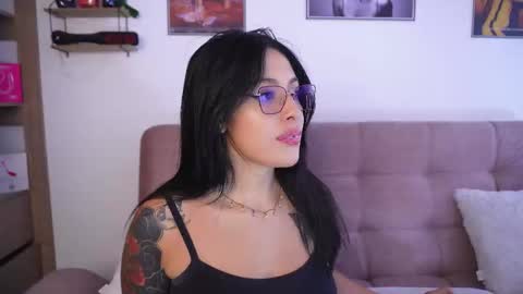 Sophiie online show from December 13, 2025, 9:09 pm